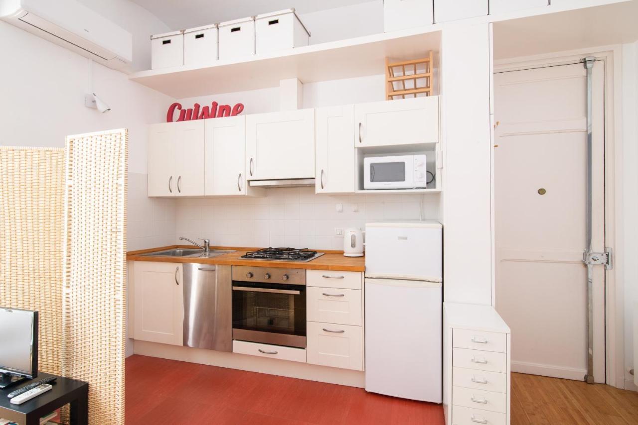 Barcelona Cozy Apartment ภายนอก รูปภาพ