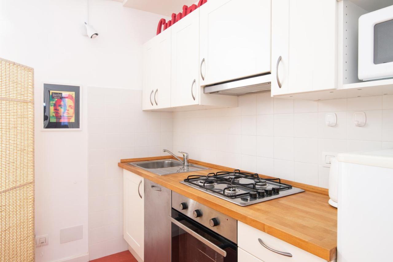 Barcelona Cozy Apartment ภายนอก รูปภาพ