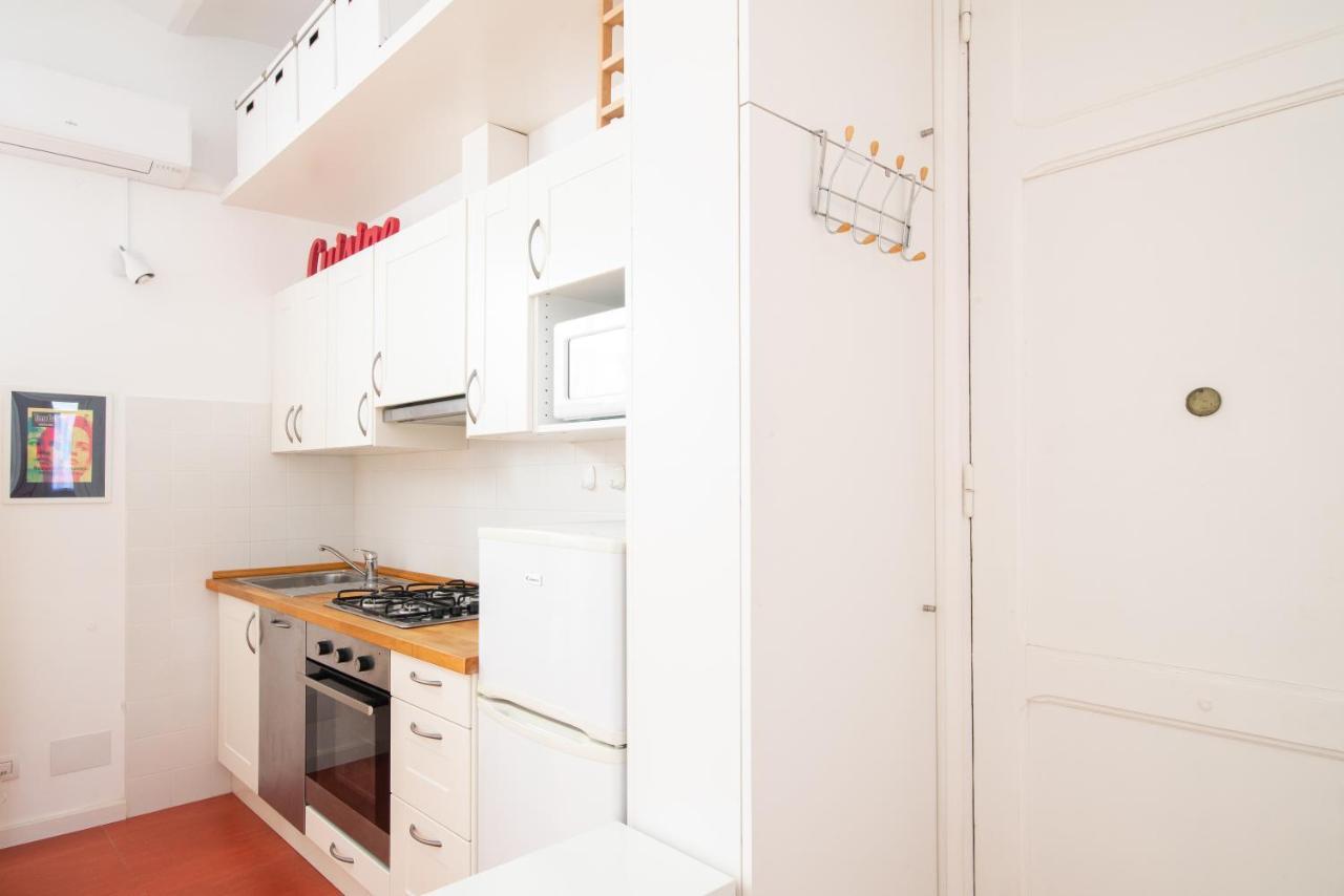 Barcelona Cozy Apartment ภายนอก รูปภาพ